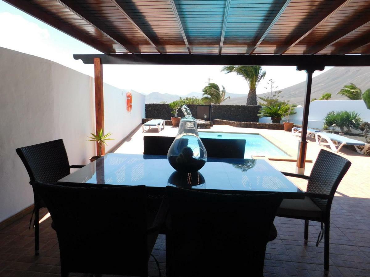 Villa Lucky - Heated Pool Mácher エクステリア 写真